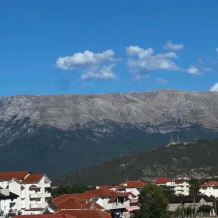 Cozy Nest アパート